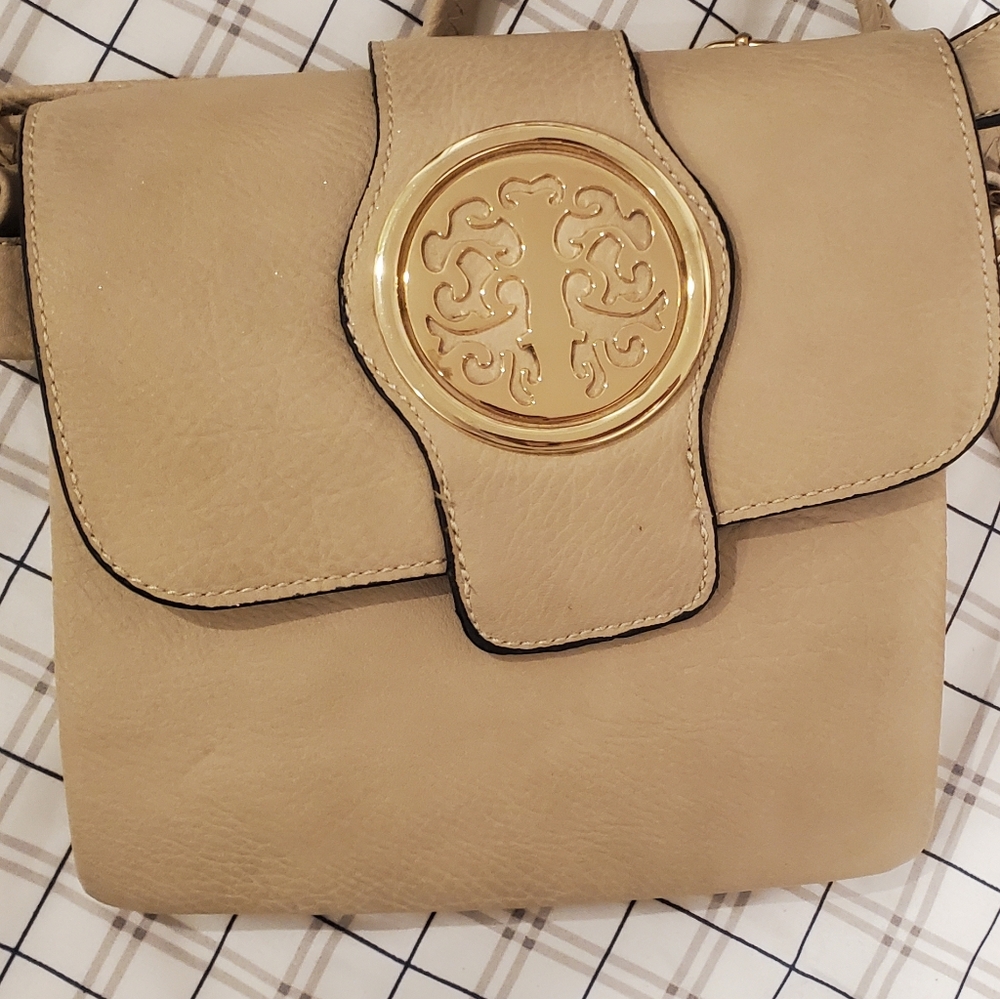 Handbag - Picture 2 of 7
